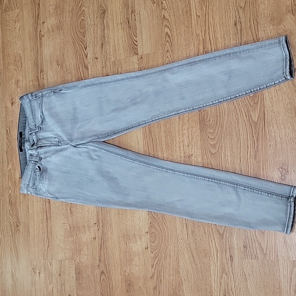 J Brand Skinny Leg Jeans Soft Gray Size 28